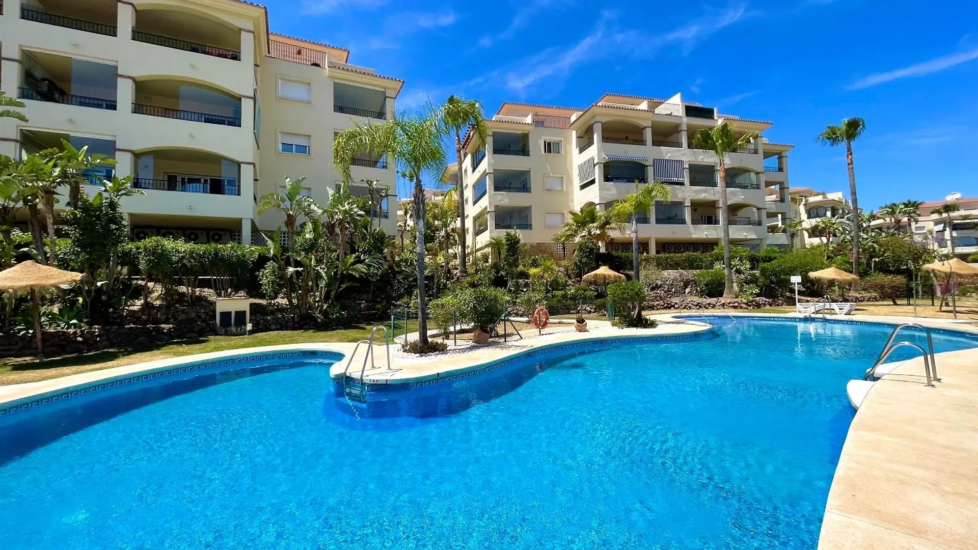 Exclusive Golf And Beach Escape La Cala De Mijas